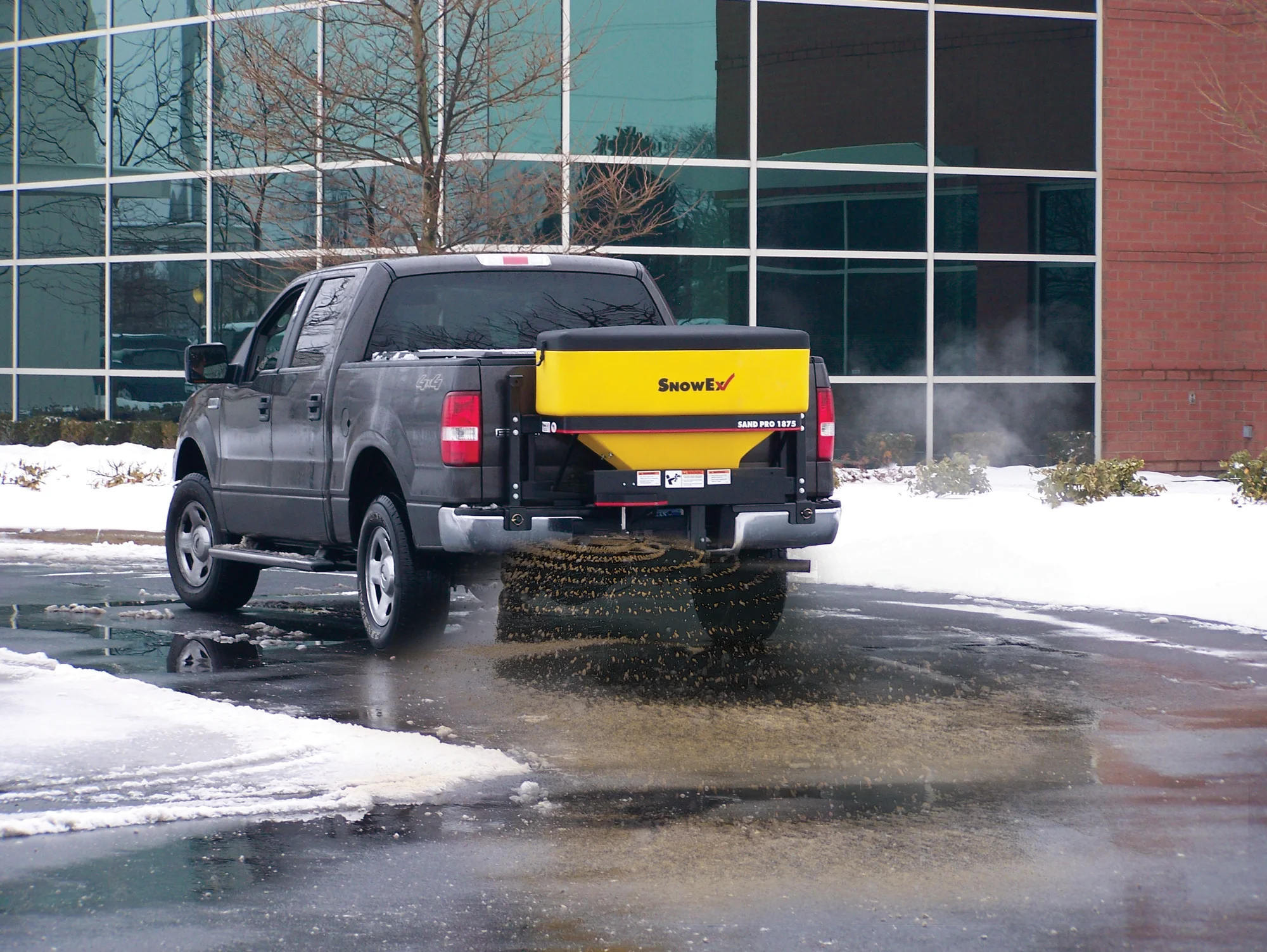 SnowEx Bulk Pro Tailgate Spreader SP-1875-1