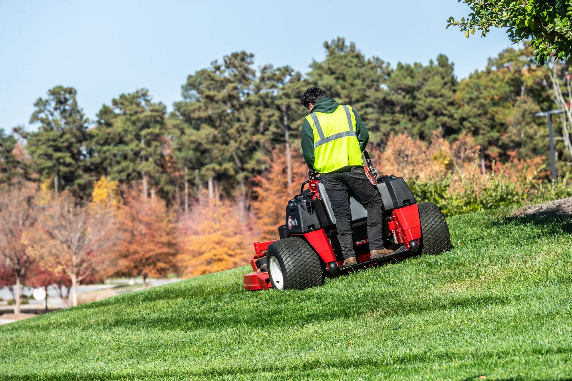 Exmark Vertex X Series Stand-On Lawn Mower VXX999GKA52600