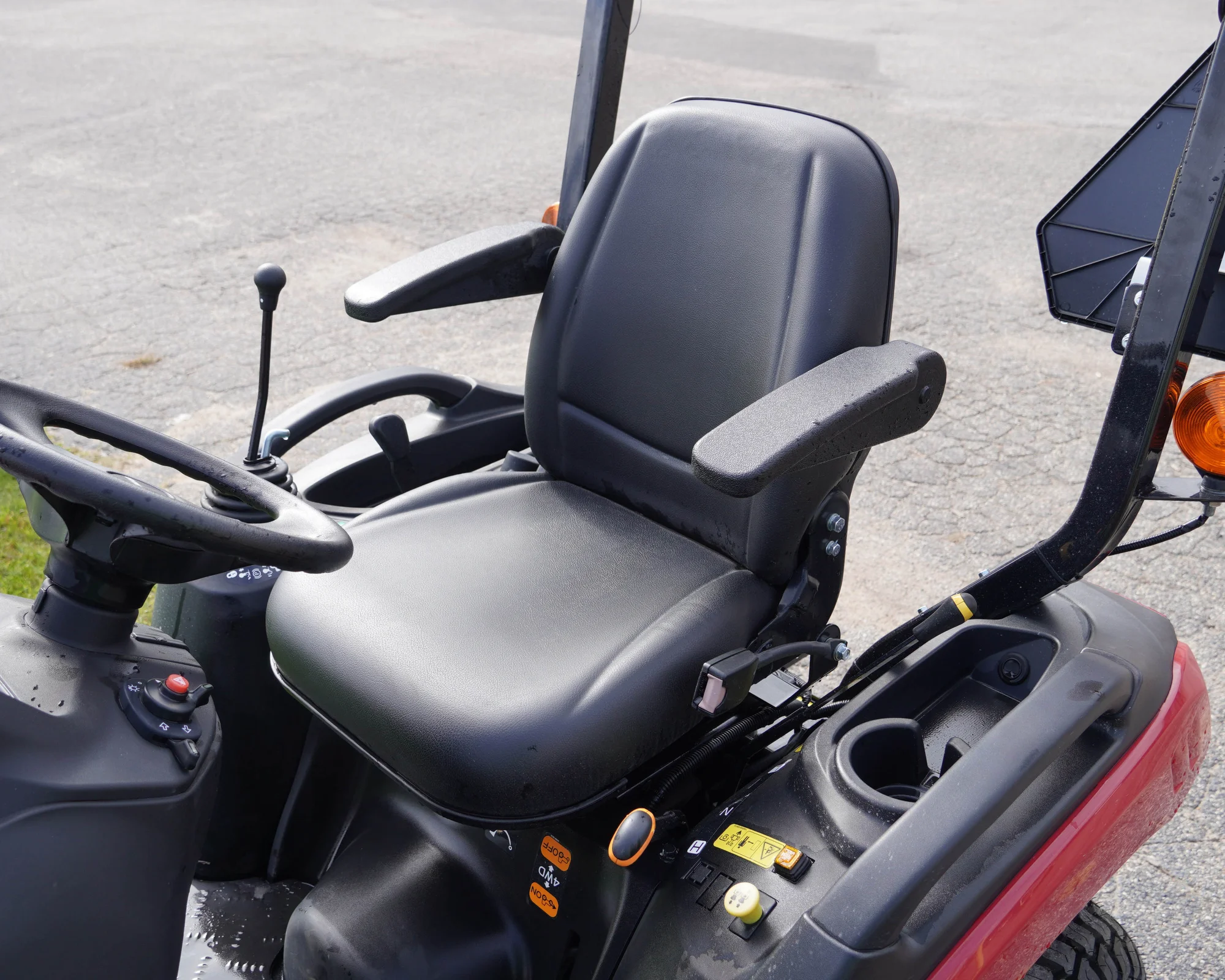 Yanmar SA Series Compact Utility Tractor SA223BT-L-420979